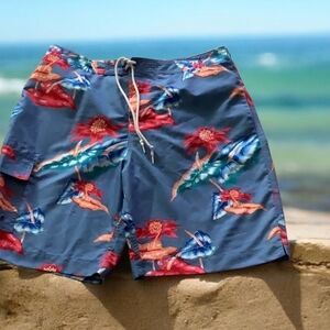 Chaps swim trunk floral blue red size Med in excellent shape 4 pockets